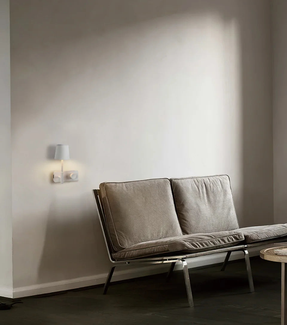 Nordic wall light with switch and USB - vue 4 sur 6