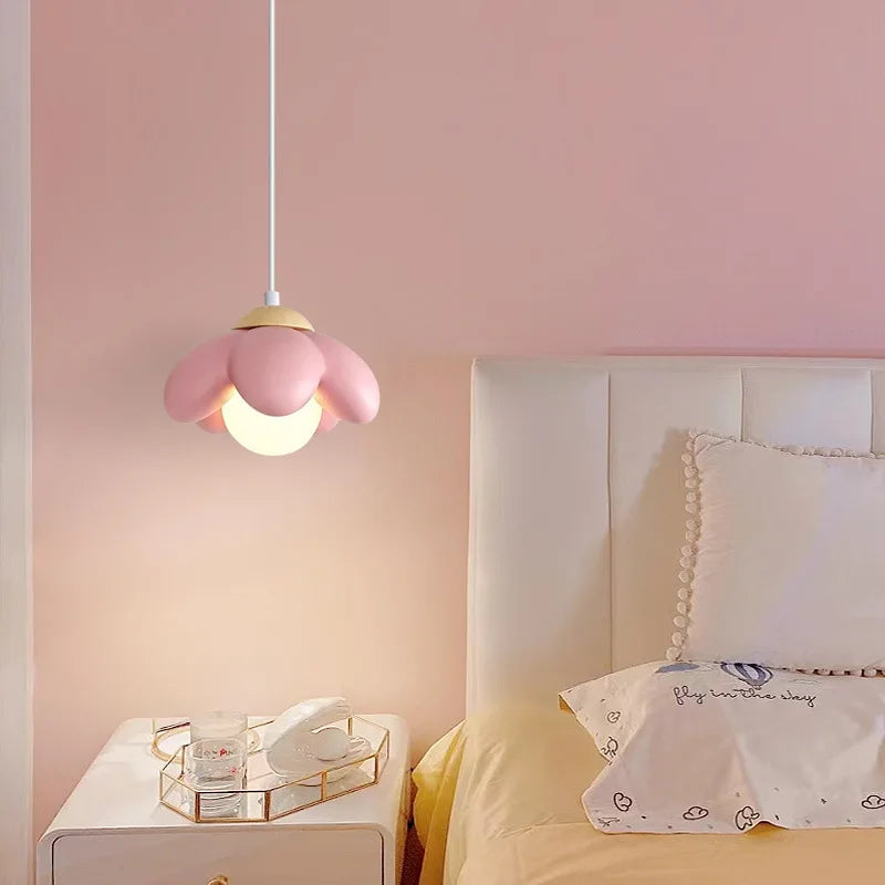 Modern flower pendant light for children's bedroom