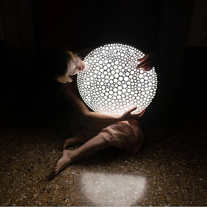 Minimalist honeycomb LED ceiling light, creative and elegant - vue 3 sur 12