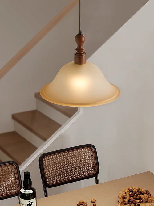 Solid wood pendant light in Japanese retro style for interior decoration - vue 2 sur 8