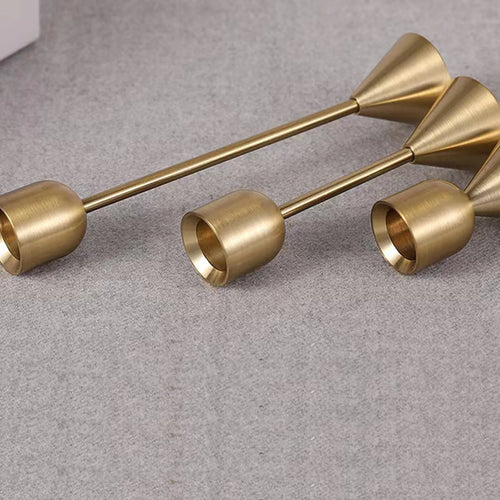 Gold metal candle holder for parties and weddings - vue 4 sur 24