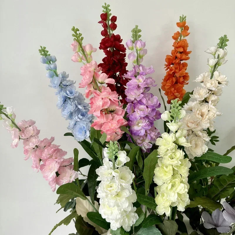 Silk artificial flowers for wedding and event decoration
