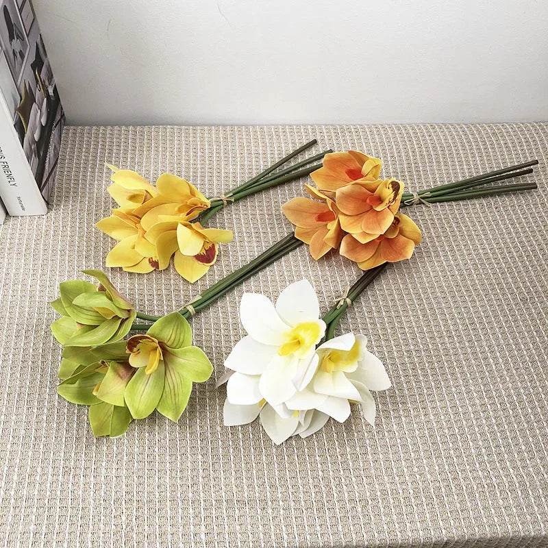 Artificial flower bouquet for warm and modern decor