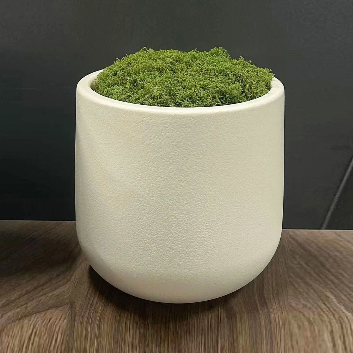 plastic flower pot for modern and elegant decoration
