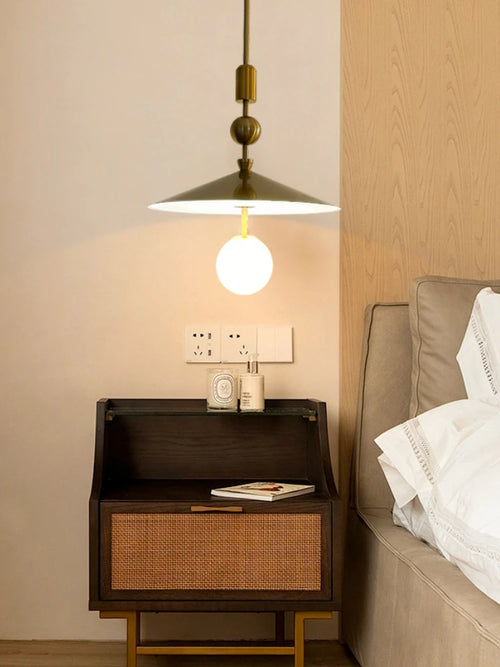 Minimalist bedside lamp for interiors and elegant décor - vue 4 sur 8