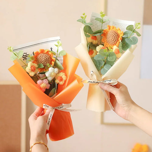 Handmade crochet sunflower bouquet for gifts and decorations - vue 4 sur 13