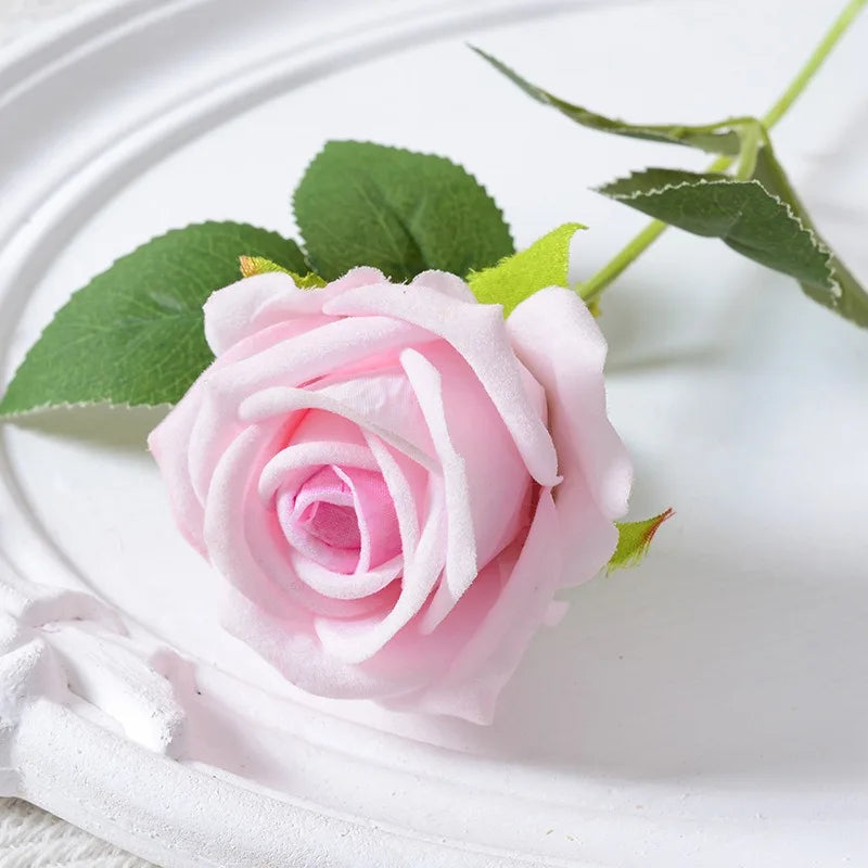 Set of 100 artificial roses for wedding and party decoration