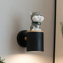 Nordic wall light with switch in iron and resin