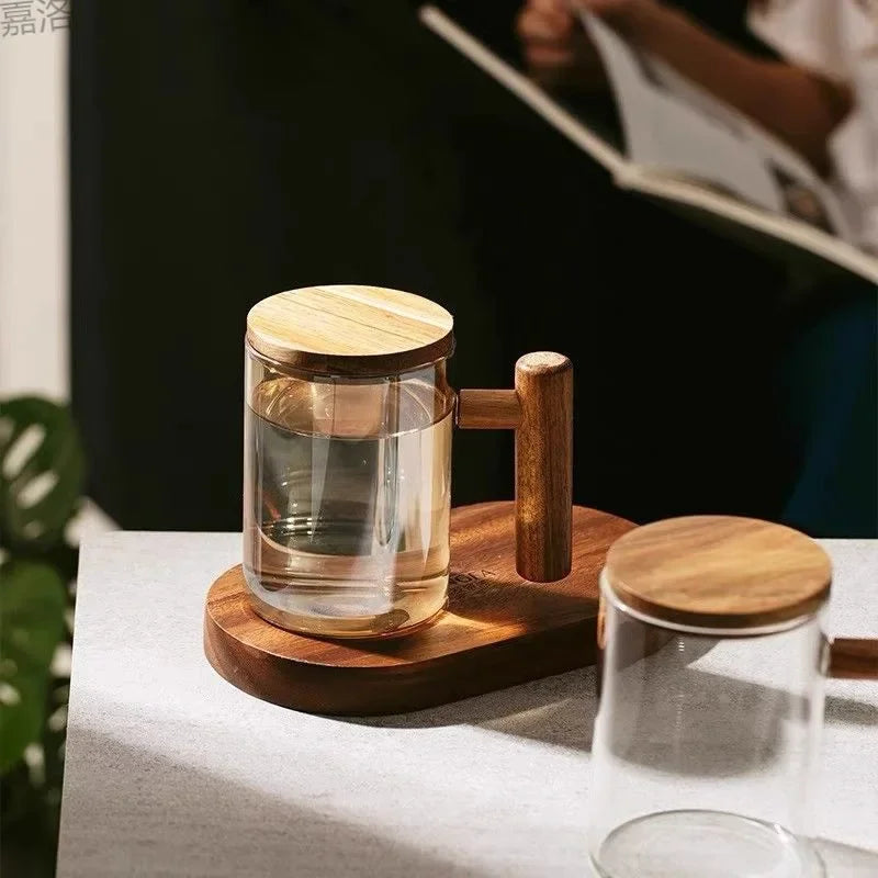 borosilicate glass mug with wooden handle and lid - vue 5 sur 8