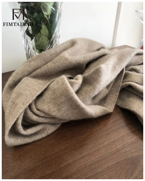 Elegant knitted cashmere scarf with tassels - vue 5 sur 7