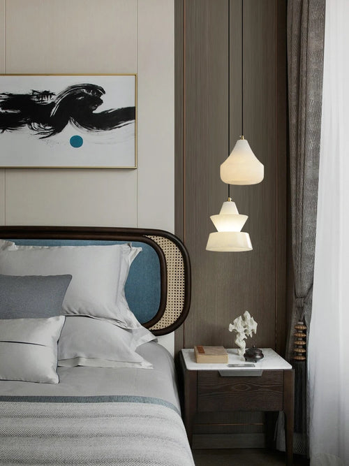 Minimalist marble and copper pendant light for modern interiors - vue 4 sur 13