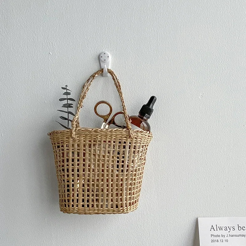 rattan picnic basket for storage and home decor - vue 5 sur 10