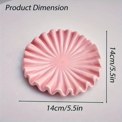 Elegant ceramic jewellery tray with modern scalloped design - vue 9 sur 8