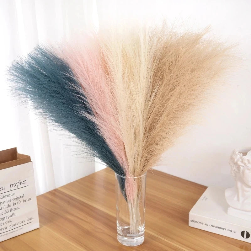 Set of artificial pampas grass bouquets for indoor decoration