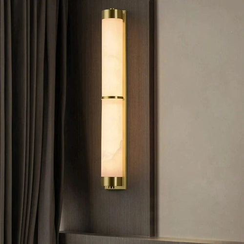 Cylindrical natural marble and gold brass wall light for hotels - vue 3 sur 6