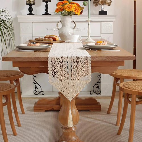 Boho crochet lace table runner with beige tassels - vue 3 sur 6