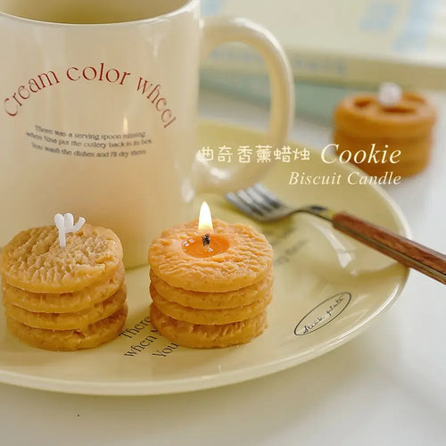 creative biscuit scented candle handmade gift for girl - vue 2 sur 6