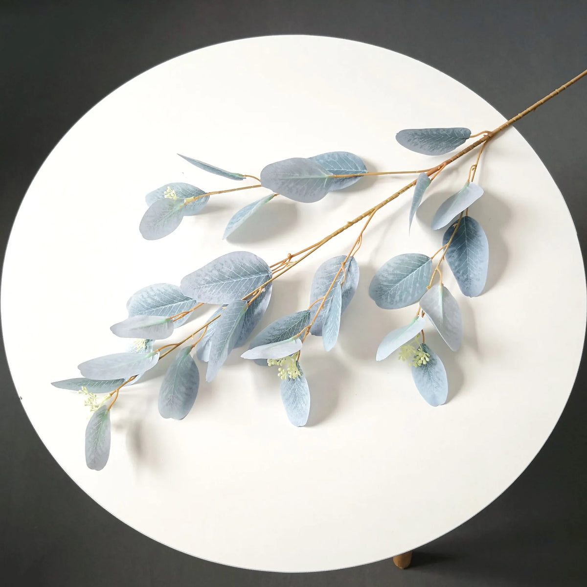 Artificial silk eucalyptus leaf branches for floral decoration - vue 8 sur 17