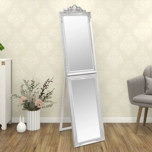 standing mirror for an elegant and modern decoration