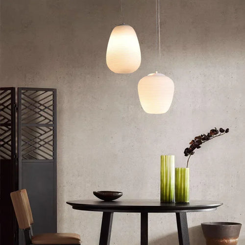 Modern Japanese style glass LED pendant light for elegant interiors - vue 4 sur 14