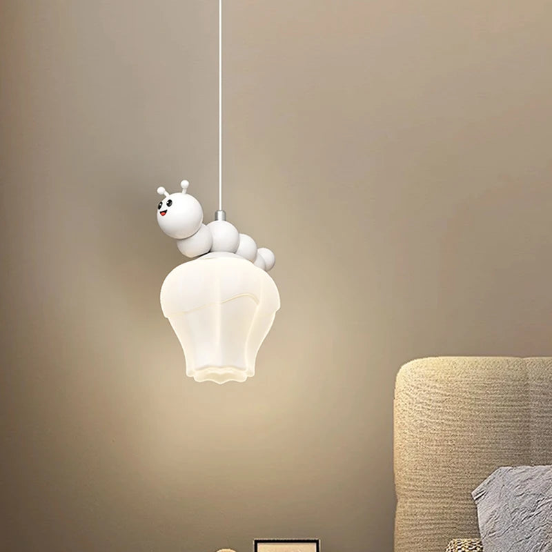 Modern children's cartoon caterpillar planet chandelier - vue 4 sur 12