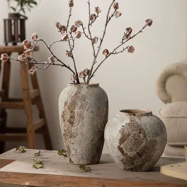 retro chinese style ceramic vase for flower arrangement