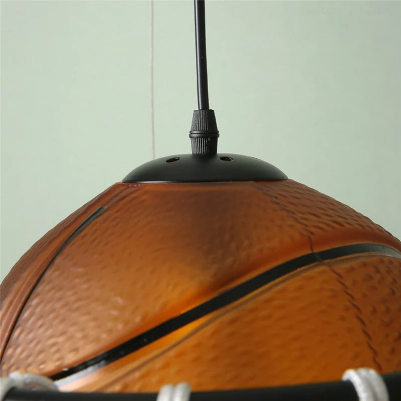 Modern basketball LED pendant light - vue 5 sur 8