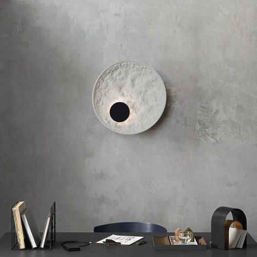 Modern decorative resin moon LED wall light - vue 4 sur 8