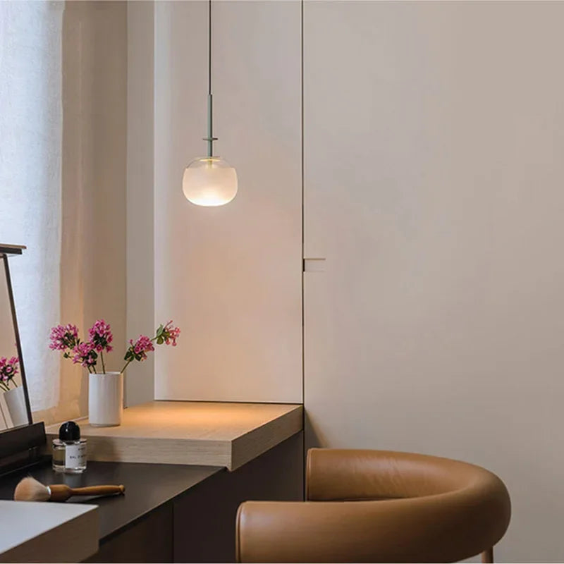 lustre suspendu en forme de verre design élégant - vue 4 sur 9