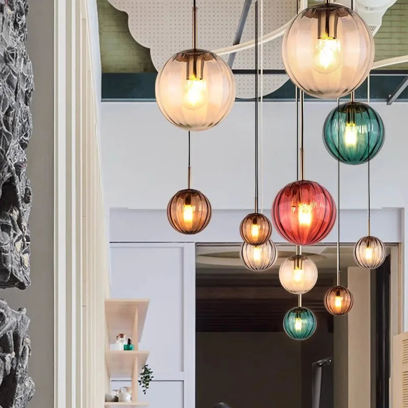 Colourful glass chandelier for restaurant - vue 4 sur 25