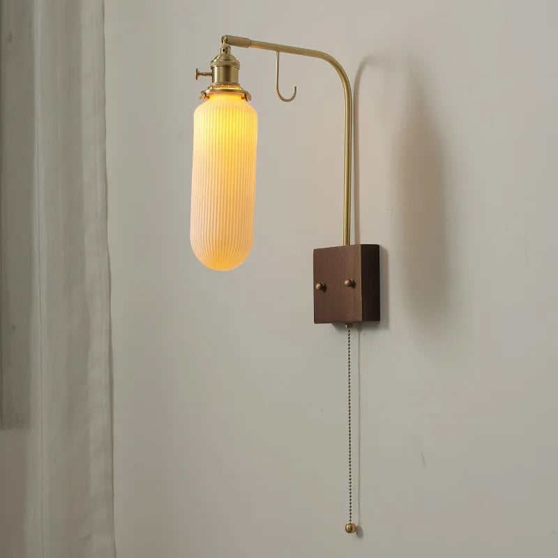 Chinese style ceramic wall light with pull switch - vue 5 sur 9
