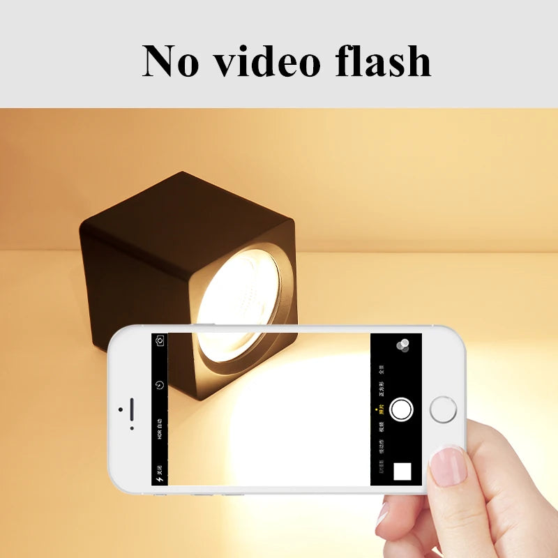 Square dimmable COB LED surface ceiling spotlight for indoor use - vue 4 sur 5