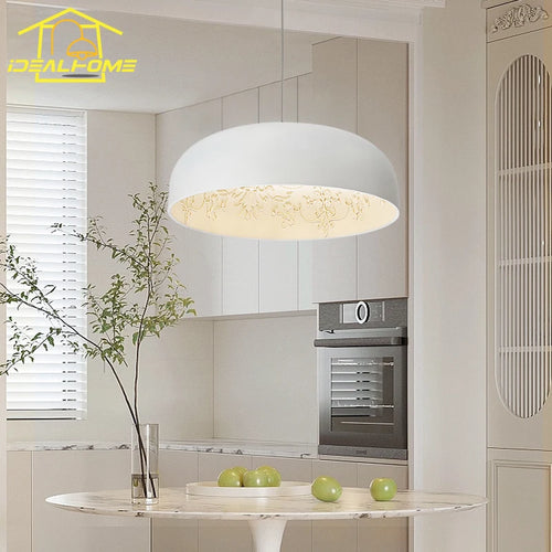 Decorative pendant light in French design for interior lighting - vue 3 sur 6