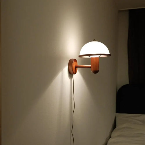 Wooden wall light with modern acrylic shade - vue 6 sur 8