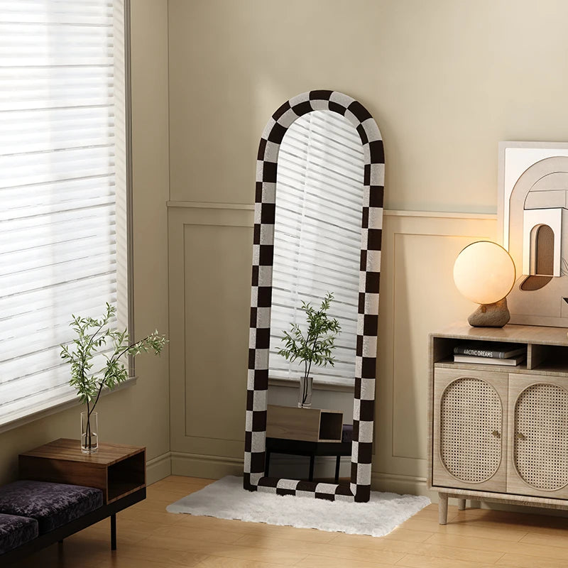 Decorative mirror blocks for a modern and elegant atmosphere