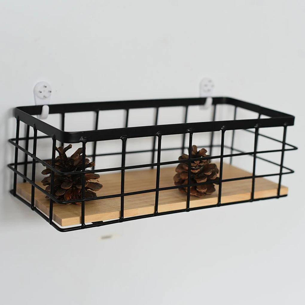 Hanging metal and wood storage basket for cosmetics - vue 5 sur 7