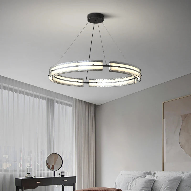 Minimalist iron pendant light with rippled glass for modern interiors - vue 4 sur 7