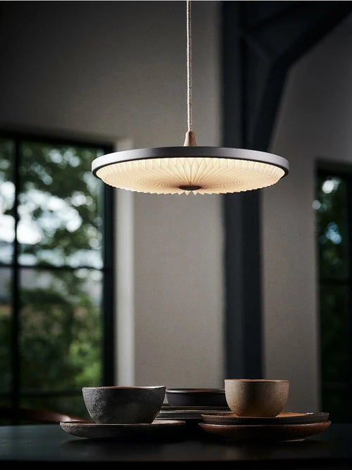 High-end creative pendant light for personalised lighting
