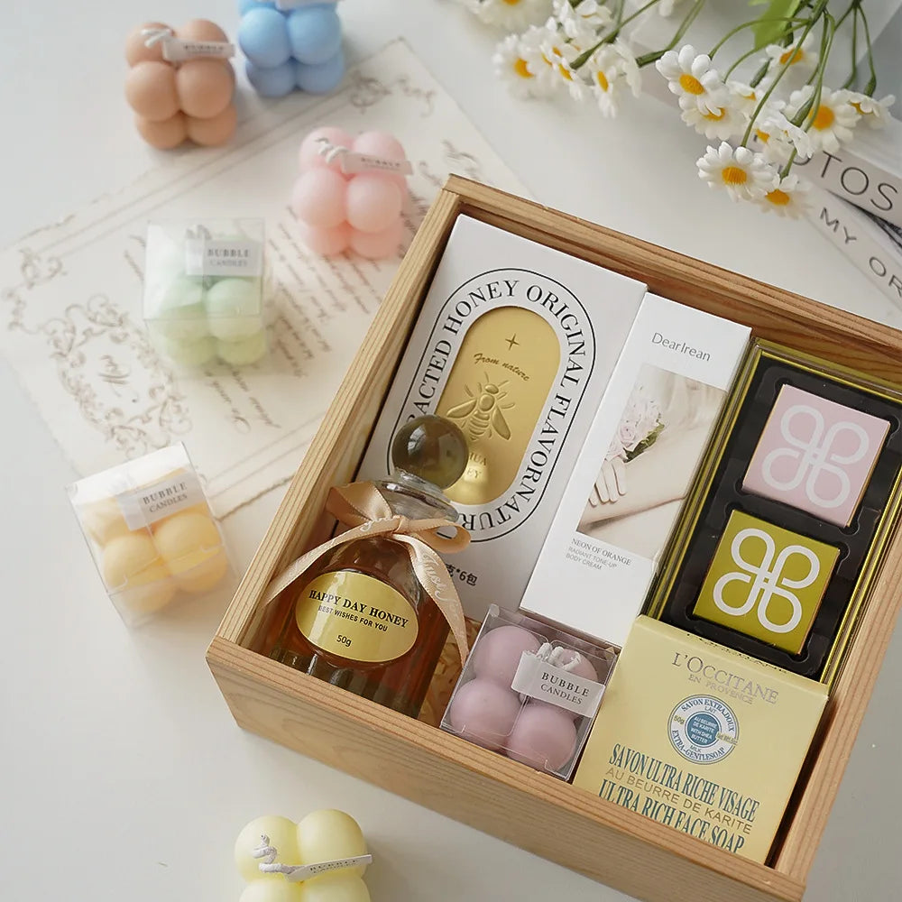 small handmade scented soy wax cube candle - vue 4 sur 17