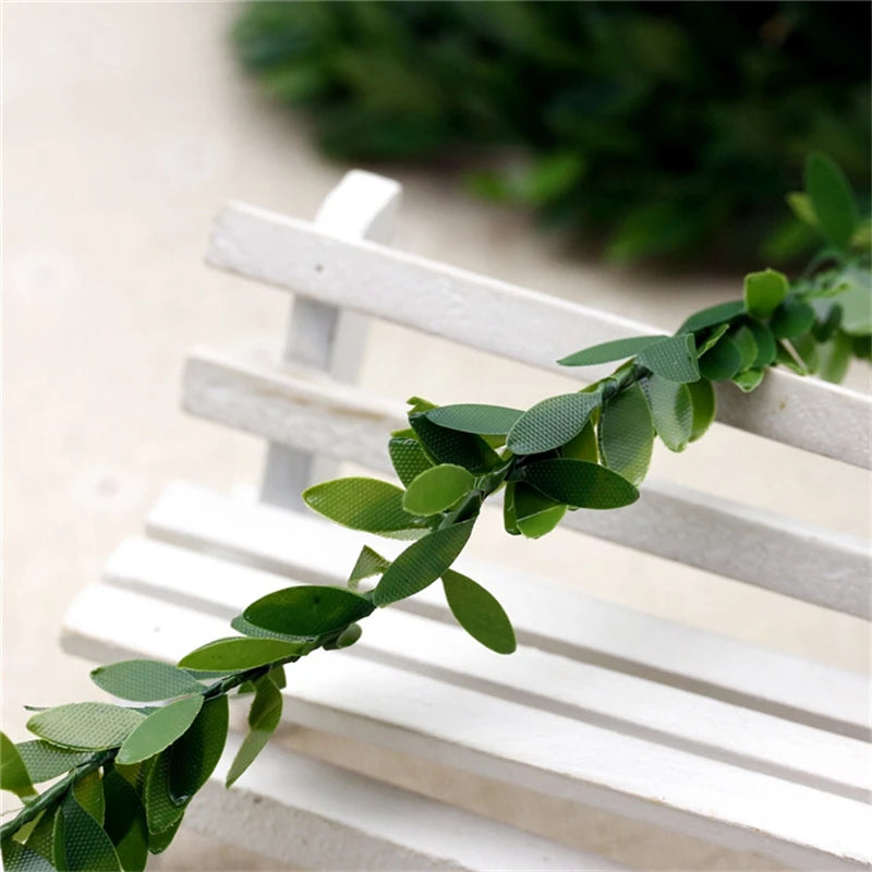 Artificial leaf garland for wedding and home decoration - vue 3 sur 8