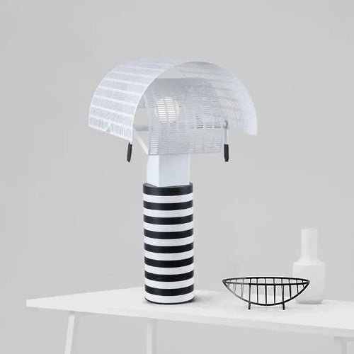 Nordic design zebra stripe road sign pendant light for creative decor - vue 3 sur 8