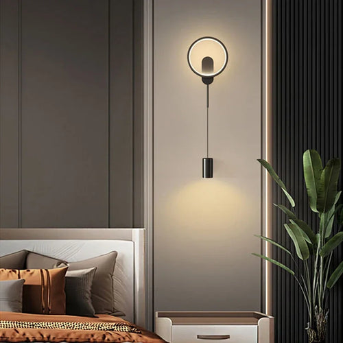 Modern wall light for elegant interior decor - vue 4 sur 8