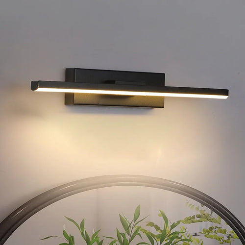 Modern minimalist creative rotating LED wall light - vue 4 sur 7