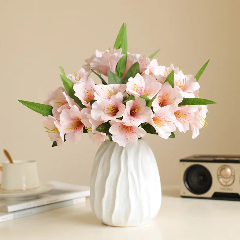 Artificial trumpet flower decorative bouquet for wedding and home