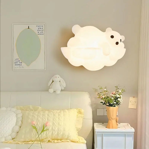 Decorative polar bear wall light ideal for indoor use - vue 7 sur 9