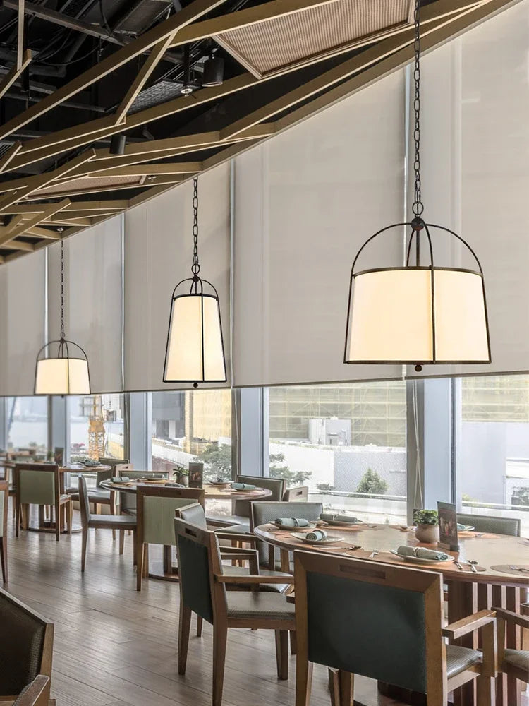 Gold and black pendant light for modern Japanese restaurant - vue 3 sur 9
