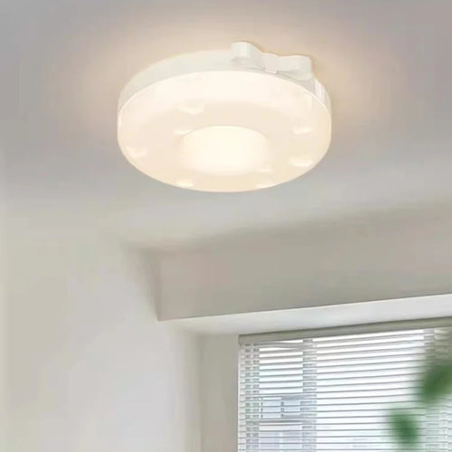 Cheese-shaped ceiling light for baby girl's nursery - vue 7 sur 8