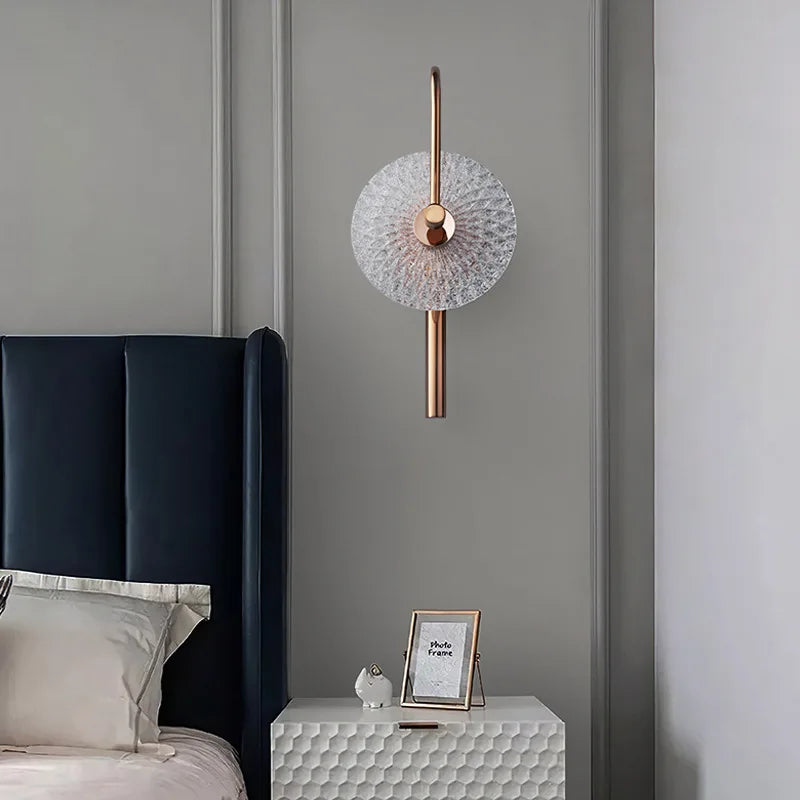 Round glass LED wall light for a cosy atmosphere - vue 3 sur 8