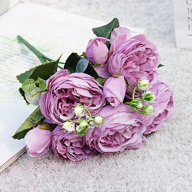 Small artificial flower bouquet for spring decoration and weddings - vue 12 sur 37