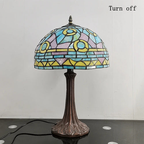 Antique Mediterranean style Tiffany table lamp for interior decor - vue 7 sur 6